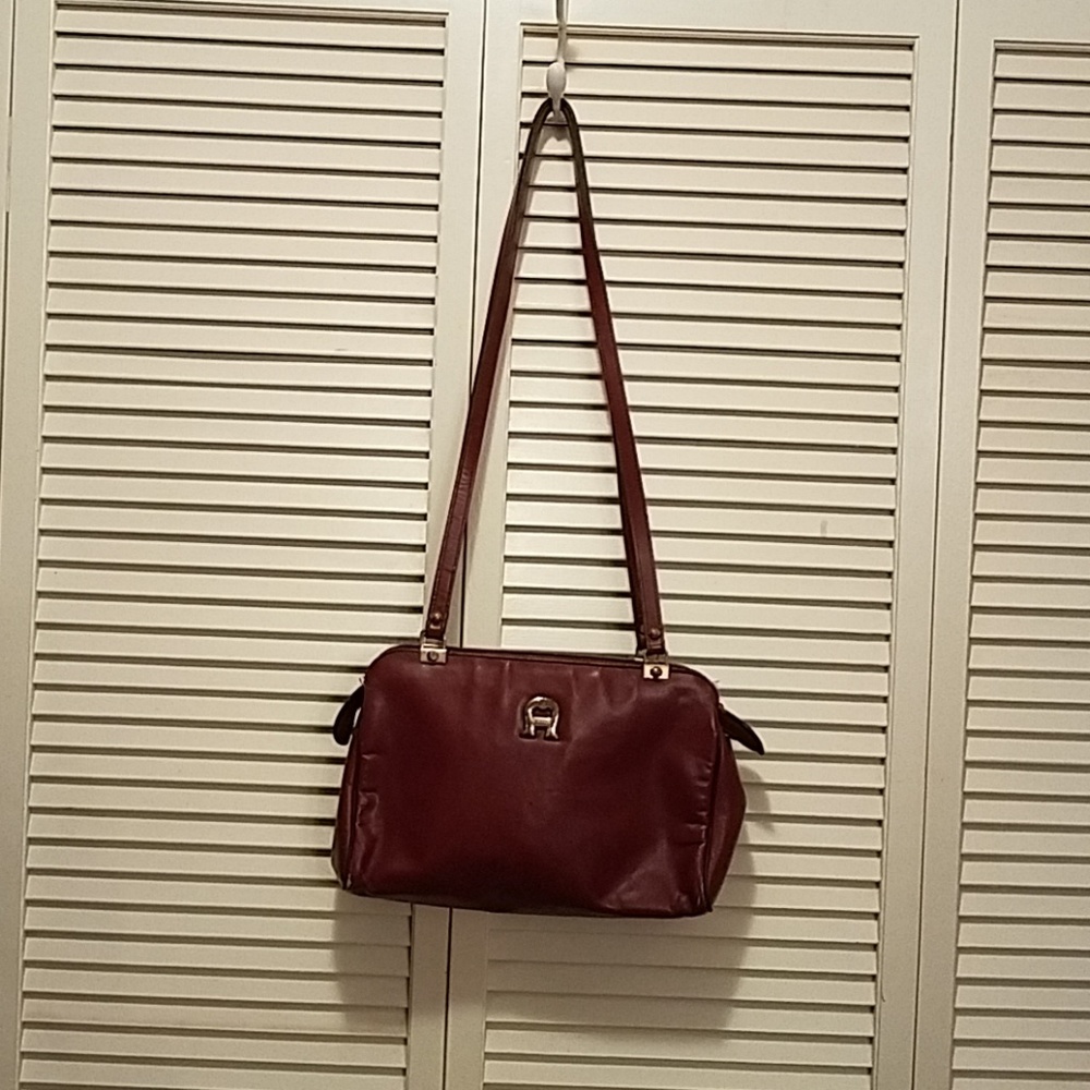 Etienne Aigner hand bag